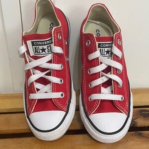 Converse Chuck Taylor Low Top All Star Sneakers Size  Kids 13